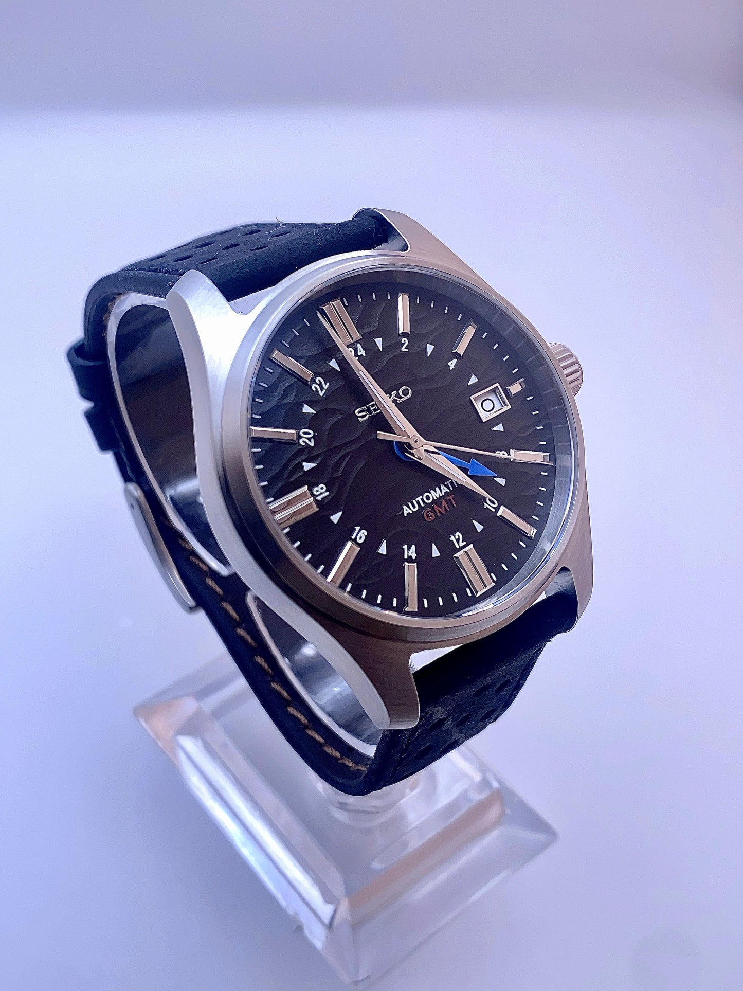 Eclipse Noir GMT – Seiko Mod – NH34 Dress